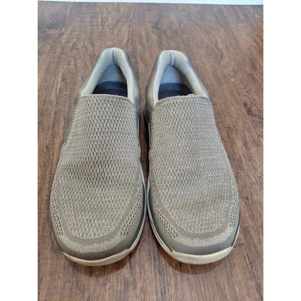 Skechers Memory Foam Relaxed Fit Air Cooled Men Size  8.5 Slip-On Loafers Brown